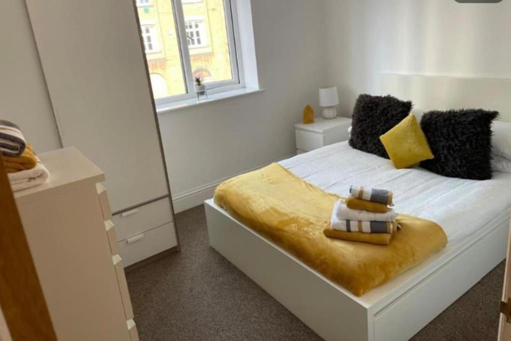 Hu1 Stylish Cozy Central Apartment Wifi H3 Kingston upon Hull Exterior photo